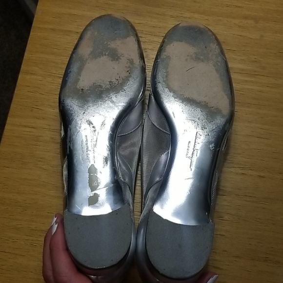 Salvatore Ferragamo Silver Mesh Flats Authentic - Picture 13 of 16